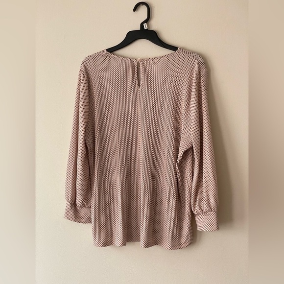 ADRIANNA Papell Bell Sleeve Shirt Size L - Picture 7 of 10